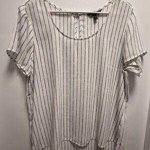 Women's White and Blue Striped Top
